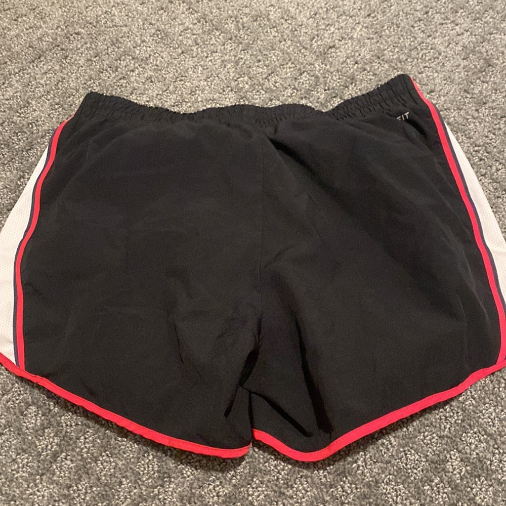 nike shorts - Picture 2 of 2